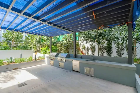 77 SE 5th Street Miami FL 33131