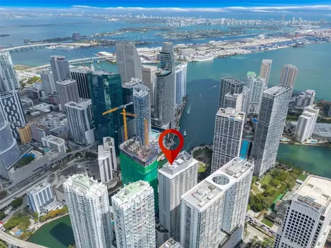 77 SE 5th Street Miami FL 33131