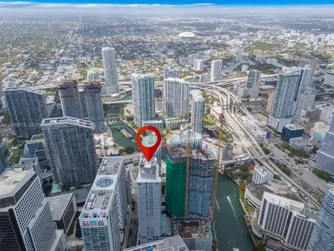 77 SE 5th Street Miami FL 33131
