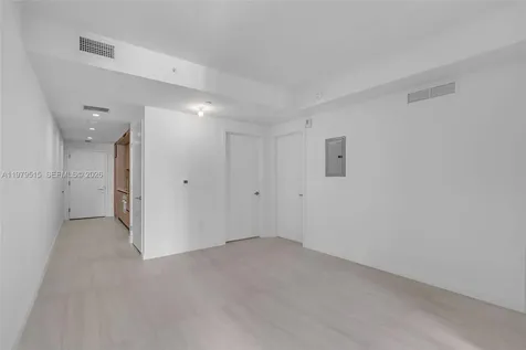 77 SE 5th Street Miami FL 33131