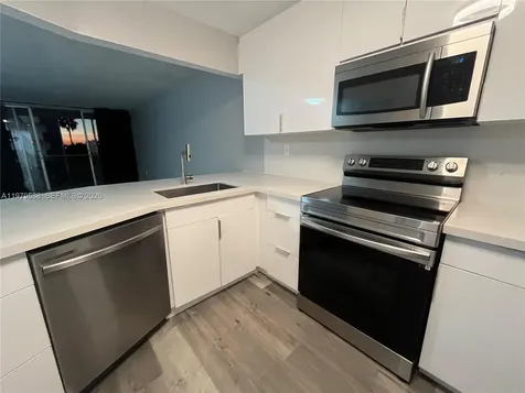 1750 NE 191st Street Miami FL 33179