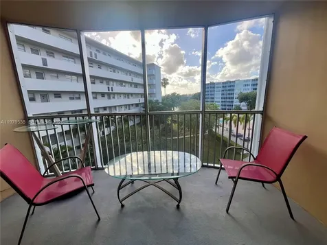 1750 NE 191st Street Miami FL 33179