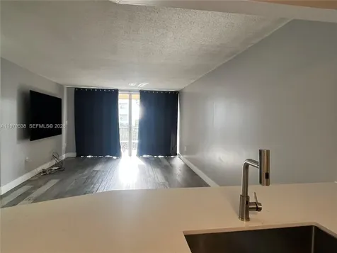 1750 NE 191st Street Miami FL 33179