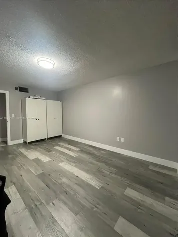 1750 NE 191st Street Miami FL 33179
