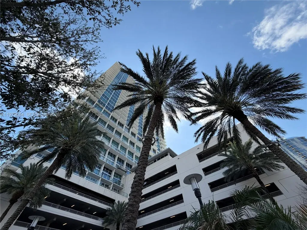 150 E Robinson Street Orlando FL 32801