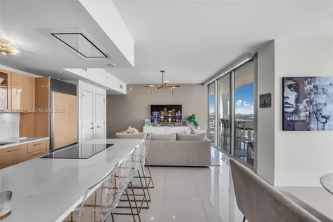 6899 Collins Avenue Miami Beach FL 33141