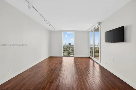 3600 Yacht Club Drive Aventura FL 33180