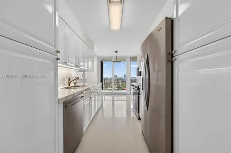 3600 Yacht Club Drive Aventura FL 33180