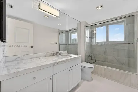 3600 Yacht Club Drive Aventura FL 33180