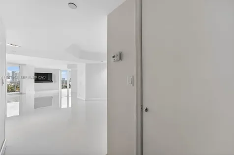 3600 Yacht Club Drive Aventura FL 33180