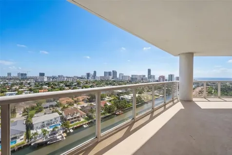 3600 Yacht Club Drive Aventura FL 33180