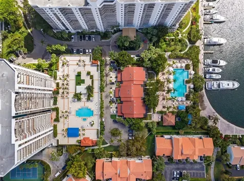 3600 Yacht Club Drive Aventura FL 33180