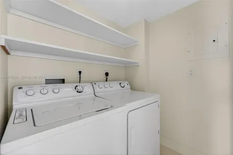 3600 Yacht Club Drive Aventura FL 33180