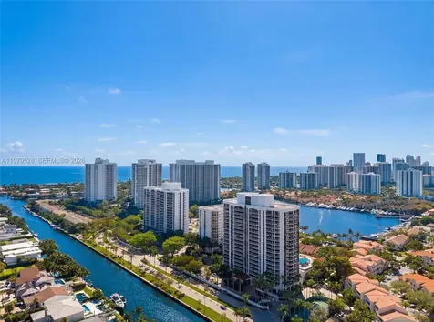 3600 Yacht Club Drive Aventura FL 33180