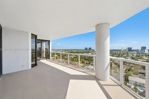 3600 Yacht Club Drive Aventura FL 33180