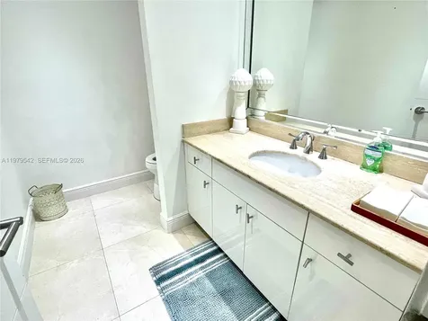 19707 Turnberry Way Aventura FL 33180
