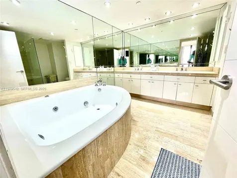 19707 Turnberry Way Aventura FL 33180