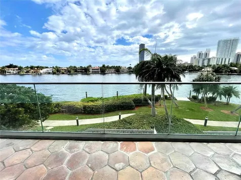 19707 Turnberry Way Aventura FL 33180