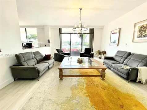 19707 Turnberry Way Aventura FL 33180