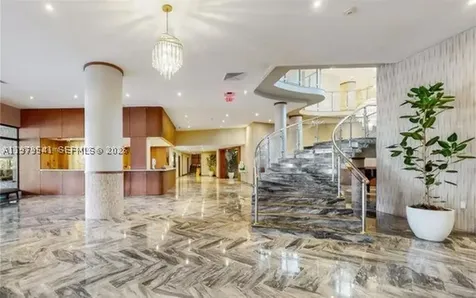 5401 Collins Avenue Miami Beach FL 33140