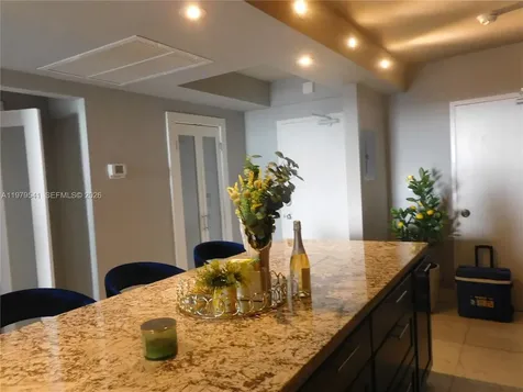 5401 Collins Avenue Miami Beach FL 33140