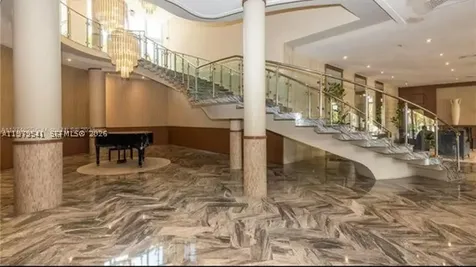 5401 Collins Avenue Miami Beach FL 33140