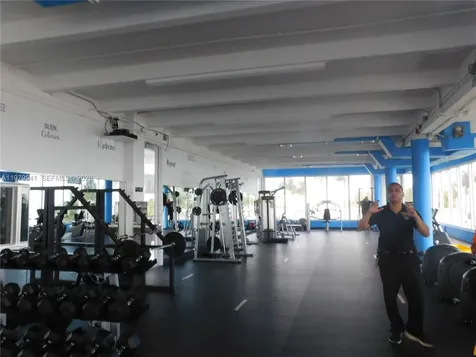 5401 Collins Avenue Miami Beach FL 33140
