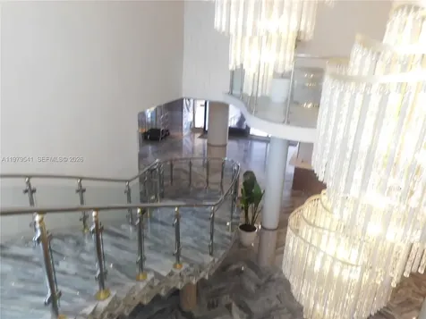 5401 Collins Avenue Miami Beach FL 33140