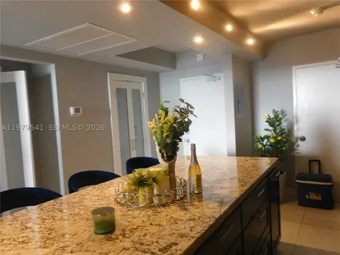 5401 Collins Avenue Miami Beach FL 33140
