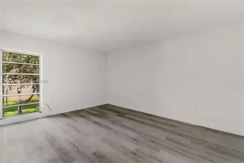 4855 NW 7th Street Miami FL 33126