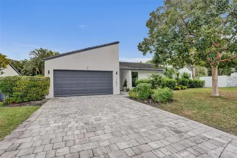 1451 NW 81st Avenue Coral Springs FL 33071