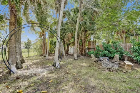 1451 NW 81st Avenue Coral Springs FL 33071