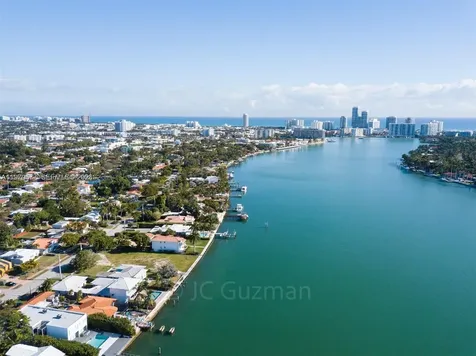 6910 Rue Notre Dame Miami Beach FL 33141