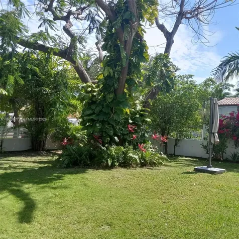 6910 Rue Notre Dame Miami Beach FL 33141