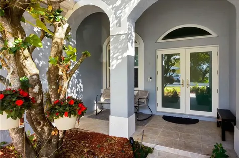 2615 SE 5th Court Homestead FL 33033
