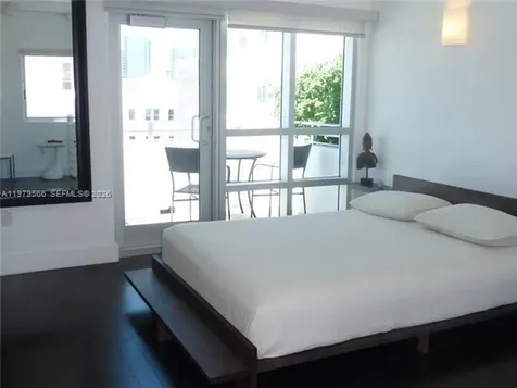 421 Meridian Avenue Miami Beach FL 33139