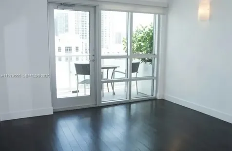 421 Meridian Avenue Miami Beach FL 33139