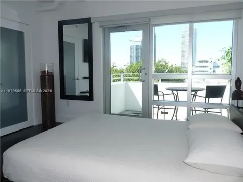 421 Meridian Avenue Miami Beach FL 33139
