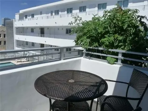 421 Meridian Avenue Miami Beach FL 33139