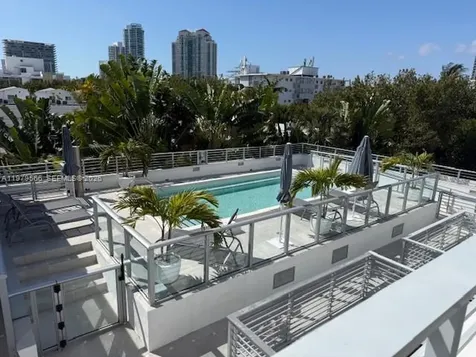 421 Meridian Avenue Miami Beach FL 33139