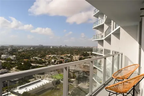 185 SW 7th Street Miami FL 33130