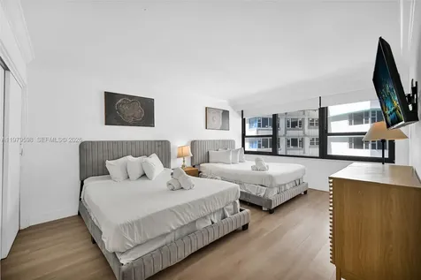 5225 Collins Avenue Miami Beach FL 33140