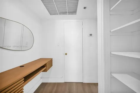 5225 Collins Avenue Miami Beach FL 33140