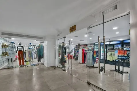 5225 Collins Avenue Miami Beach FL 33140