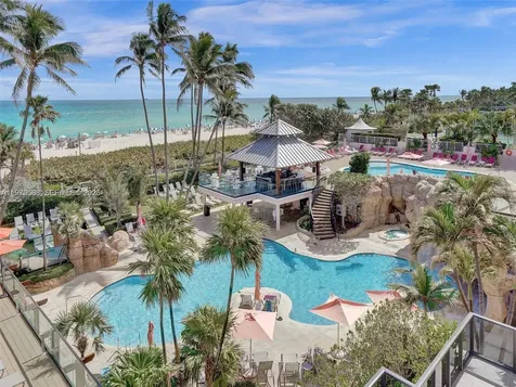 5225 Collins Avenue Miami Beach FL 33140