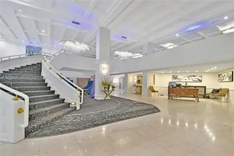5225 Collins Avenue Miami Beach FL 33140