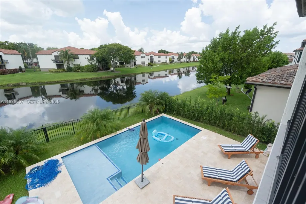 11826 SW 13th Court Pembroke Pines FL 33025