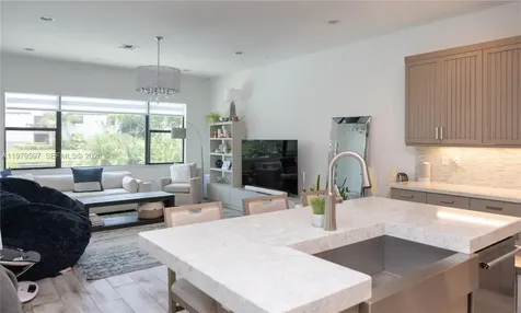 11826 SW 13th Court Pembroke Pines FL 33025