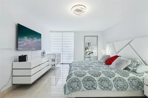 20379 W Country Club Drive Aventura FL 33180