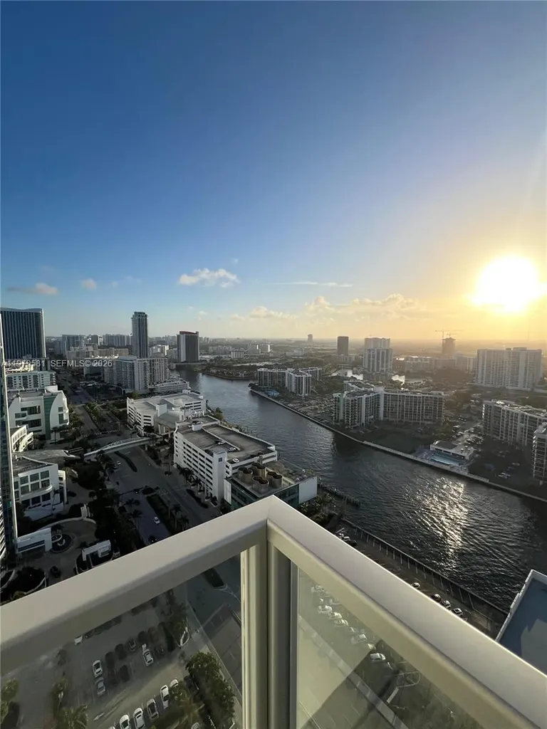 3101 S Ocean Drive Hollywood FL 33019